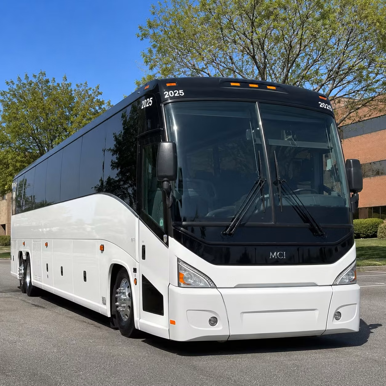 corporate event shuttle bus rentals near the las vegas convention center and resorts world